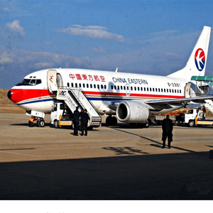 东阳横店航空空运航空快运业稳步发展的原因是什么？